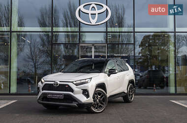 Внедорожник / Кроссовер Toyota RAV4 2023 в Днепре