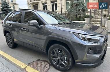 Внедорожник / Кроссовер Toyota RAV4 2024 в Киеве