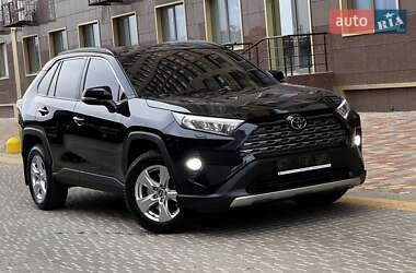 Внедорожник / Кроссовер Toyota RAV4 2021 в Одессе