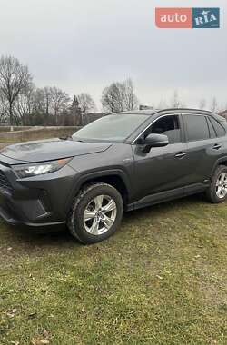 Позашляховик / Кросовер Toyota RAV4 2020 в Івано-Франківську