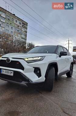 Позашляховик / Кросовер Toyota RAV4 2023 в Кропивницькому