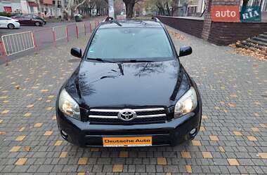 Позашляховик / Кросовер Toyota RAV4 2006 в 