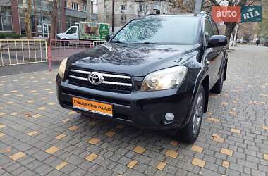 Позашляховик / Кросовер Toyota RAV4 2006 в 