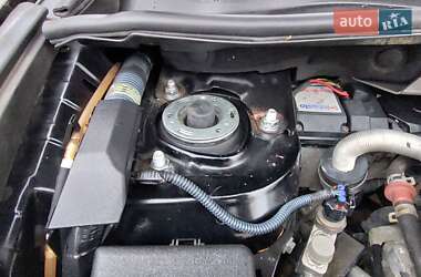 Позашляховик / Кросовер Toyota RAV4 2006 в 