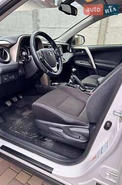 Внедорожник / Кроссовер Toyota RAV4 2014 в Днепре
