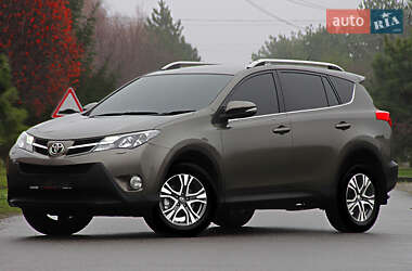 Внедорожник / Кроссовер Toyota RAV4 2014 в Днепре