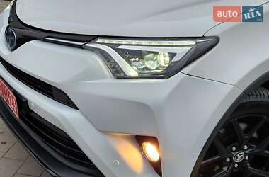 Внедорожник / Кроссовер Toyota RAV4 2018 в Киеве