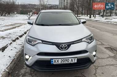 Позашляховик / Кросовер Toyota RAV4 2016 в Харкові