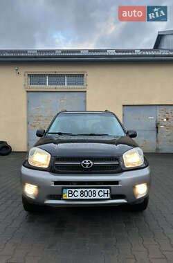 Внедорожник / Кроссовер Toyota RAV4 2004 в Жовкве