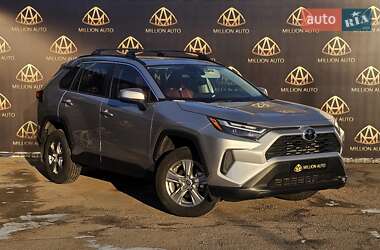 Позашляховик / Кросовер Toyota RAV4 2023 в Києві