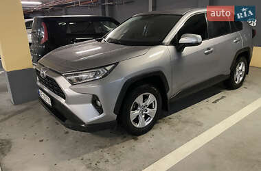 Позашляховик / Кросовер Toyota RAV4 2021 в Одесі