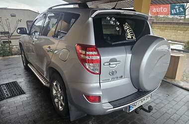 Позашляховик / Кросовер Toyota RAV4 2011 в Тернополі