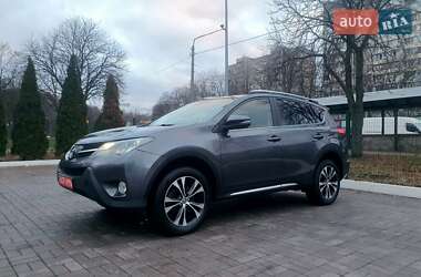 Позашляховик / Кросовер Toyota RAV4 2015 в Києві