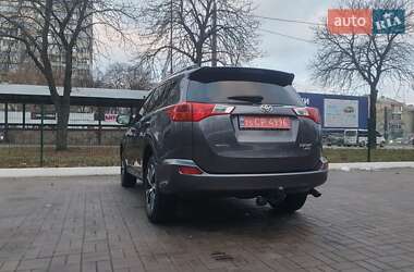 Позашляховик / Кросовер Toyota RAV4 2015 в Києві