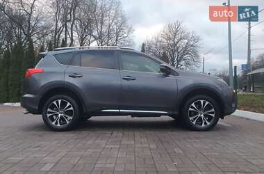 Позашляховик / Кросовер Toyota RAV4 2015 в Києві