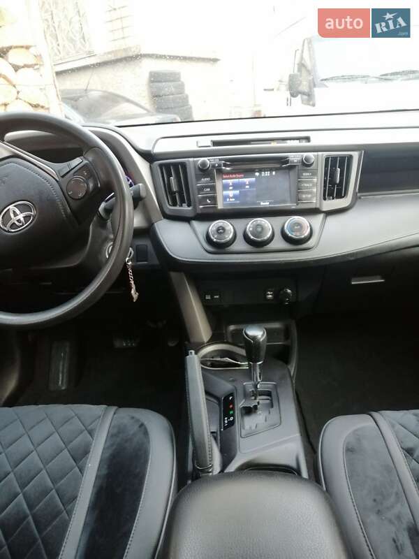 Позашляховик / Кросовер Toyota RAV4 2017 в Вінниці