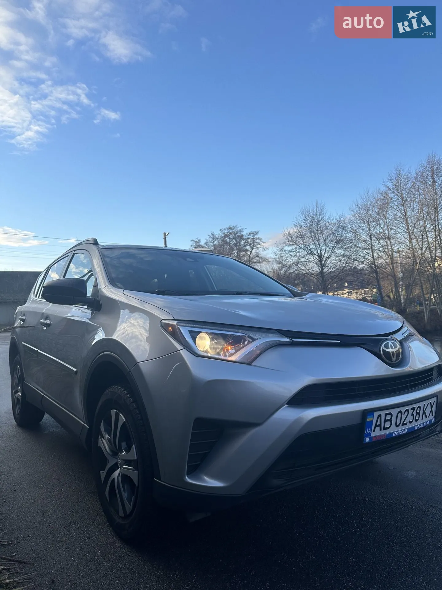 2017 Toyota RAV 4 - мініатюра 5