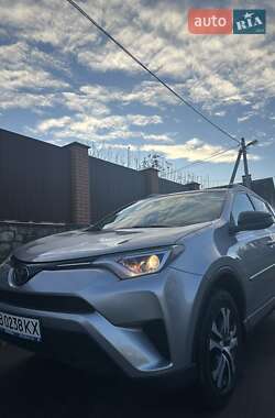 Внедорожник / Кроссовер Toyota RAV4 2017 в Виннице