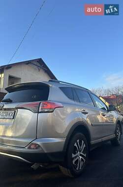 Позашляховик / Кросовер Toyota RAV4 2017 в Вінниці