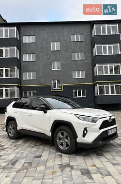 Позашляховик / Кросовер Toyota RAV4 2023 в Полтаві