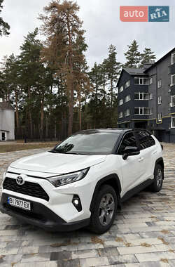 Позашляховик / Кросовер Toyota RAV4 2023 в Полтаві