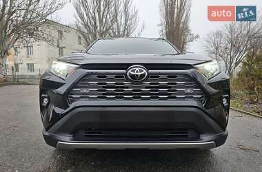 Внедорожник / Кроссовер Toyota RAV4 2022 в Днепре