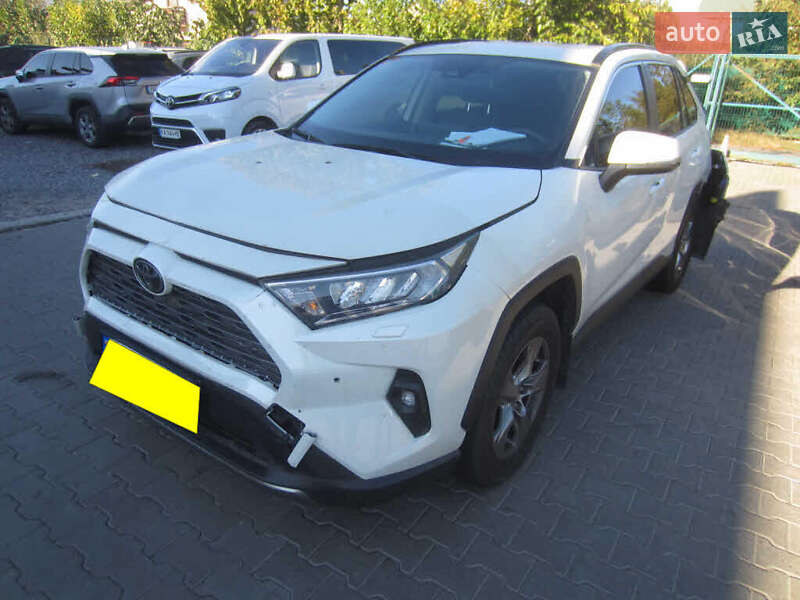 Позашляховик / Кросовер Toyota RAV4 2022 в Києві