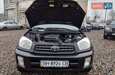 Внедорожник / Кроссовер Toyota RAV4 2002 в Смеле