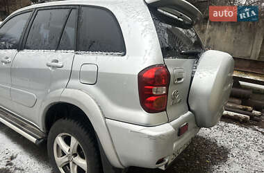 Позашляховик / Кросовер Toyota RAV4 2004 в Києві