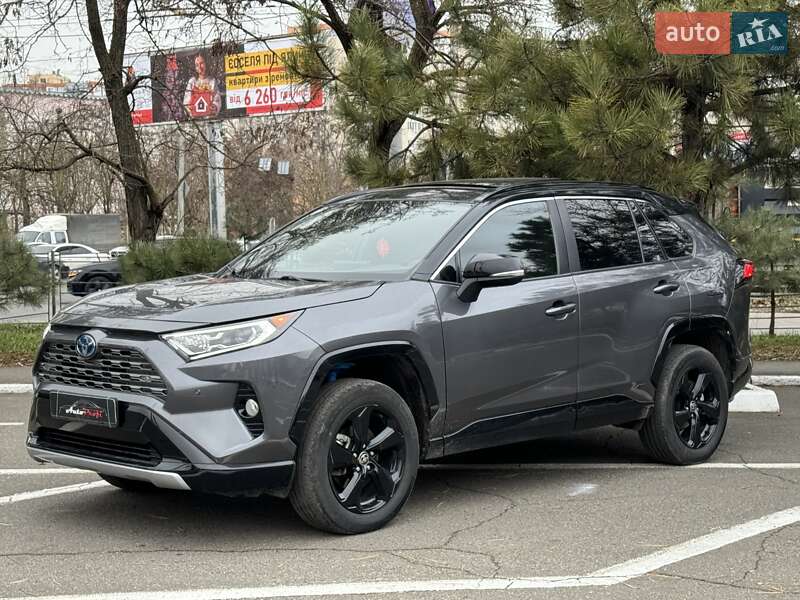 Внедорожник / Кроссовер Toyota RAV4 2021 в Одессе