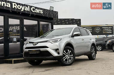 Позашляховик / Кросовер Toyota RAV4 2016 в Харкові