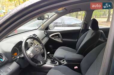 Позашляховик / Кросовер Toyota RAV4 2006 в Києві