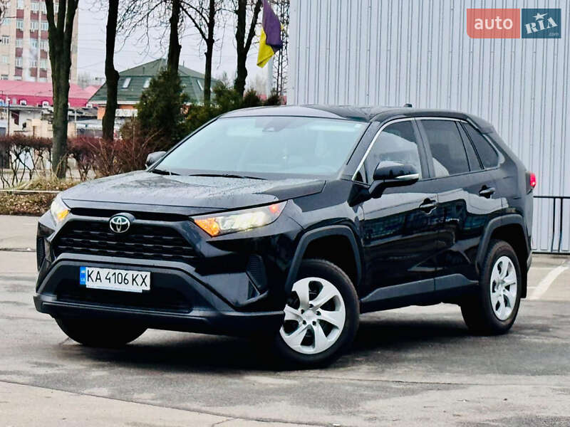 Внедорожник / Кроссовер Toyota RAV4 2023 в Киеве