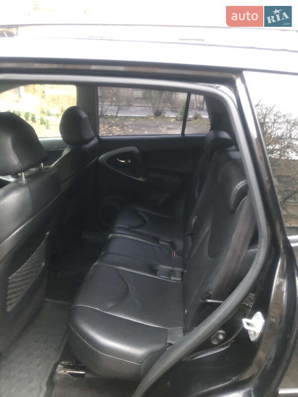Внедорожник / Кроссовер Toyota RAV4 2007 в Харькове