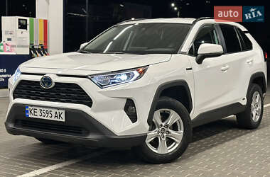 Внедорожник / Кроссовер Toyota RAV4 2021 в Днепре