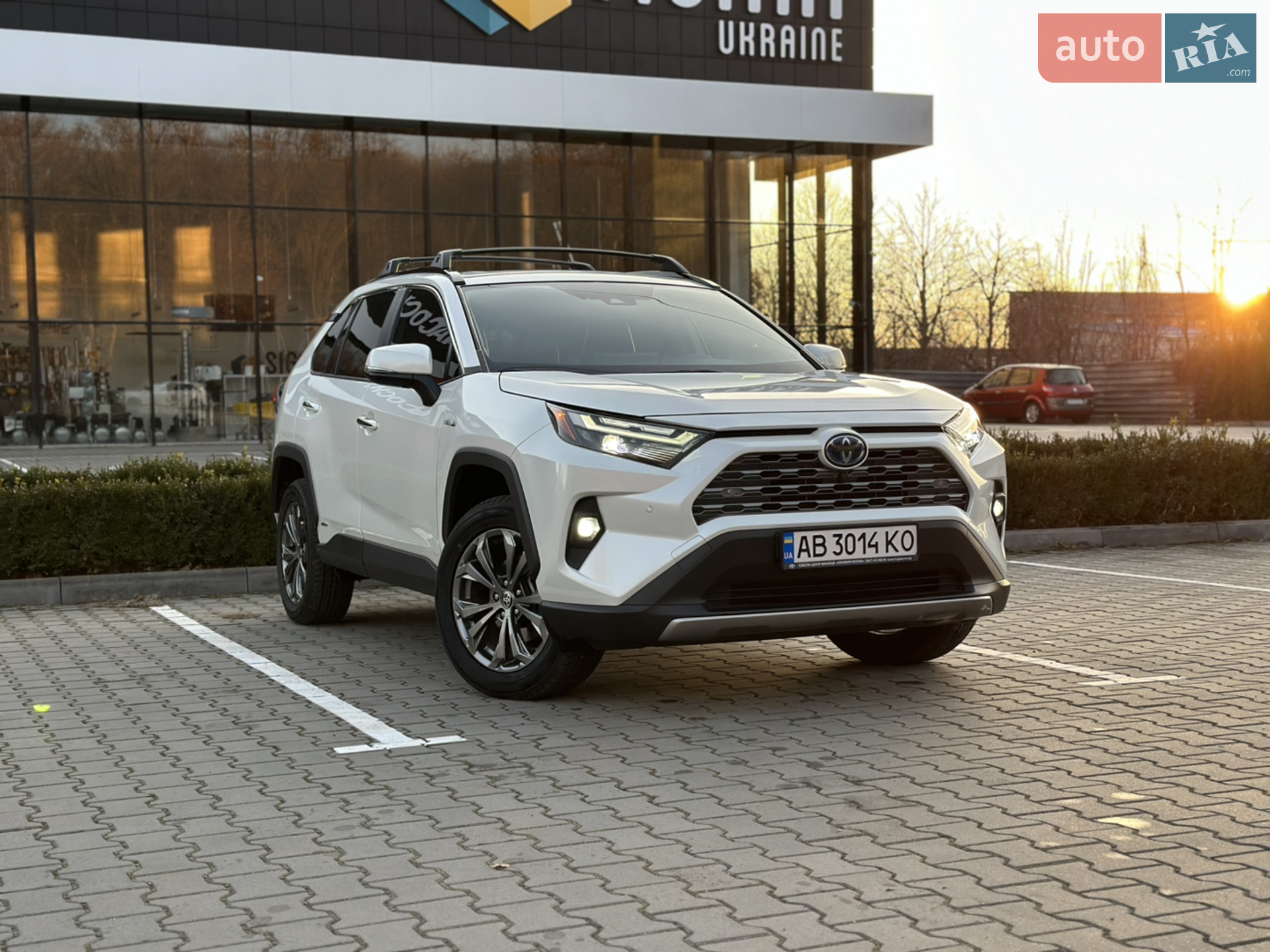 2022 Toyota RAV 4 - мініатюра 2