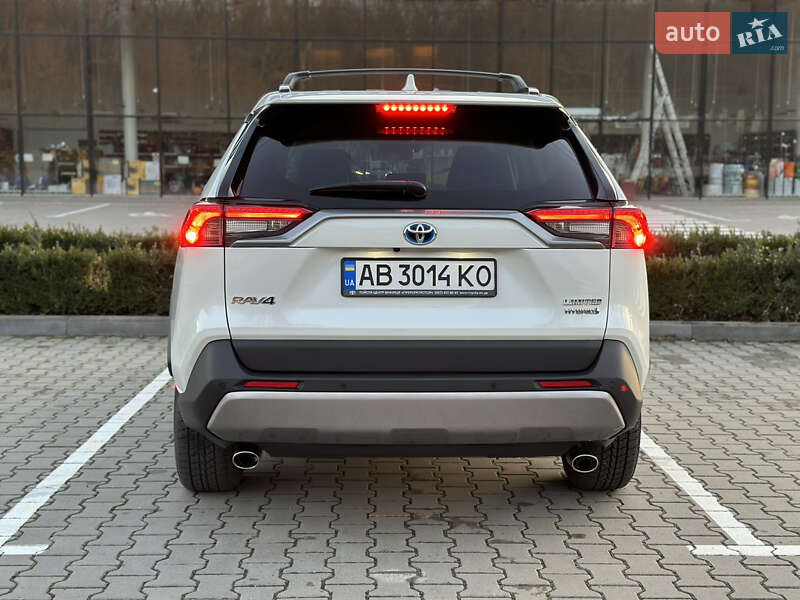 Внедорожник / Кроссовер Toyota RAV4 2022 в Виннице