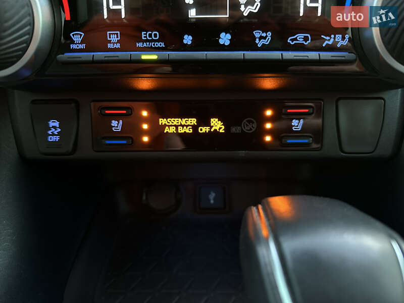 Внедорожник / Кроссовер Toyota RAV4 2022 в Виннице