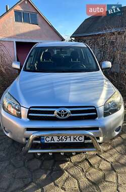 Позашляховик / Кросовер Toyota RAV4 2005 в Золотоноші