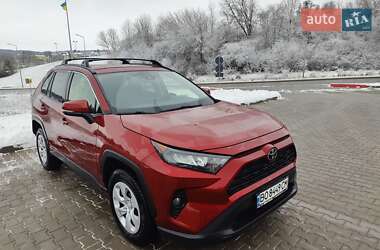 Внедорожник / Кроссовер Toyota RAV4 2019 в Тернополе