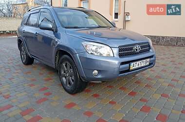 Позашляховик / Кросовер Toyota RAV4 2006 в Івано-Франківську