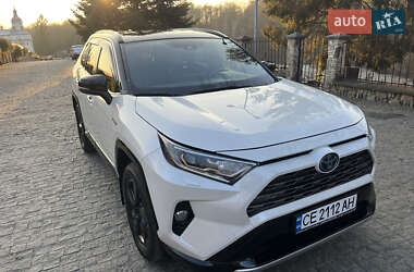 Позашляховик / Кросовер Toyota RAV4 2019 в Чернівцях