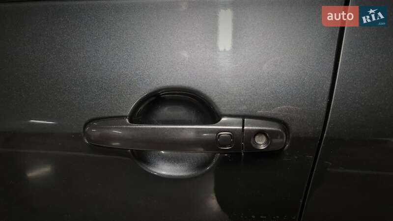 Внедорожник / Кроссовер Toyota RAV4 2012 в Киеве