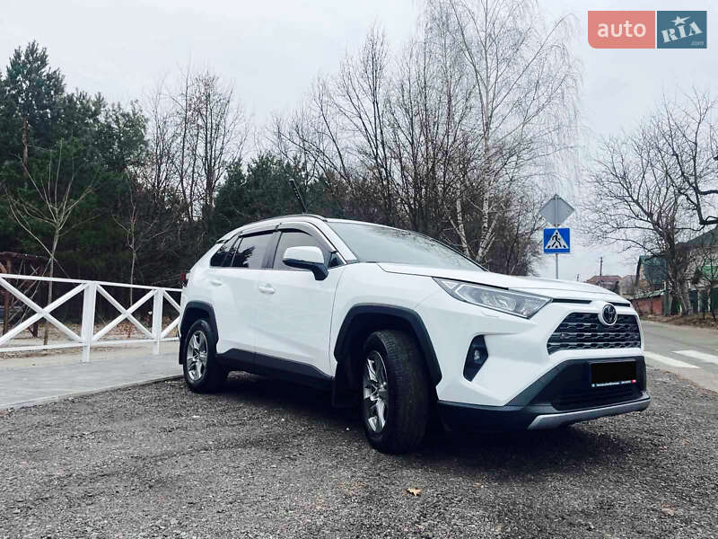 Позашляховик / Кросовер Toyota RAV4 2023 в Києві