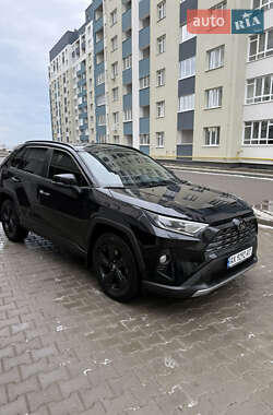 Позашляховик / Кросовер Toyota RAV4 2019 в Хмельницькому