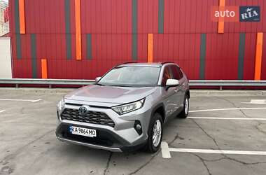 Позашляховик / Кросовер Toyota RAV4 2020 в Києві