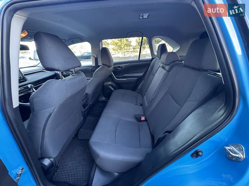 Позашляховик / Кросовер Toyota RAV4 2019 в Одесі