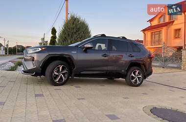 Позашляховик / Кросовер Toyota RAV4 2021 в Тернополі