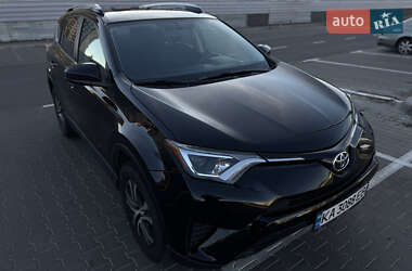 Позашляховик / Кросовер Toyota RAV4 2016 в Києві