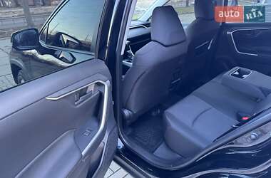 Внедорожник / Кроссовер Toyota RAV4 2021 в Днепре